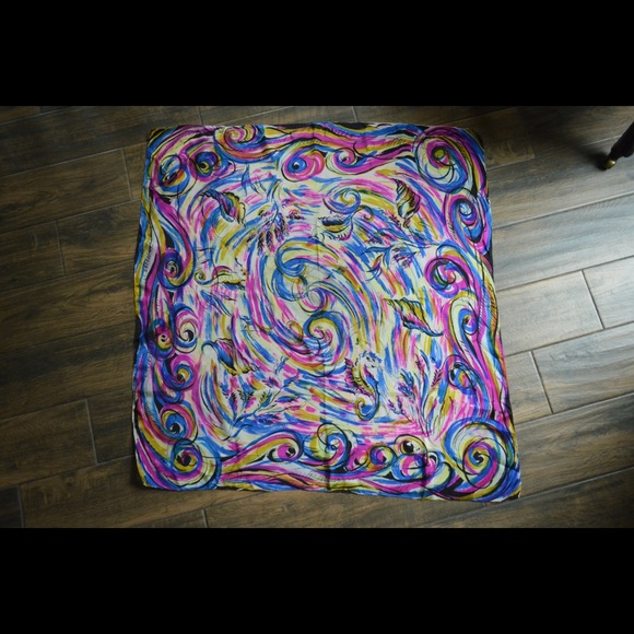 Vintage Accessories - VNT Silk Scarf